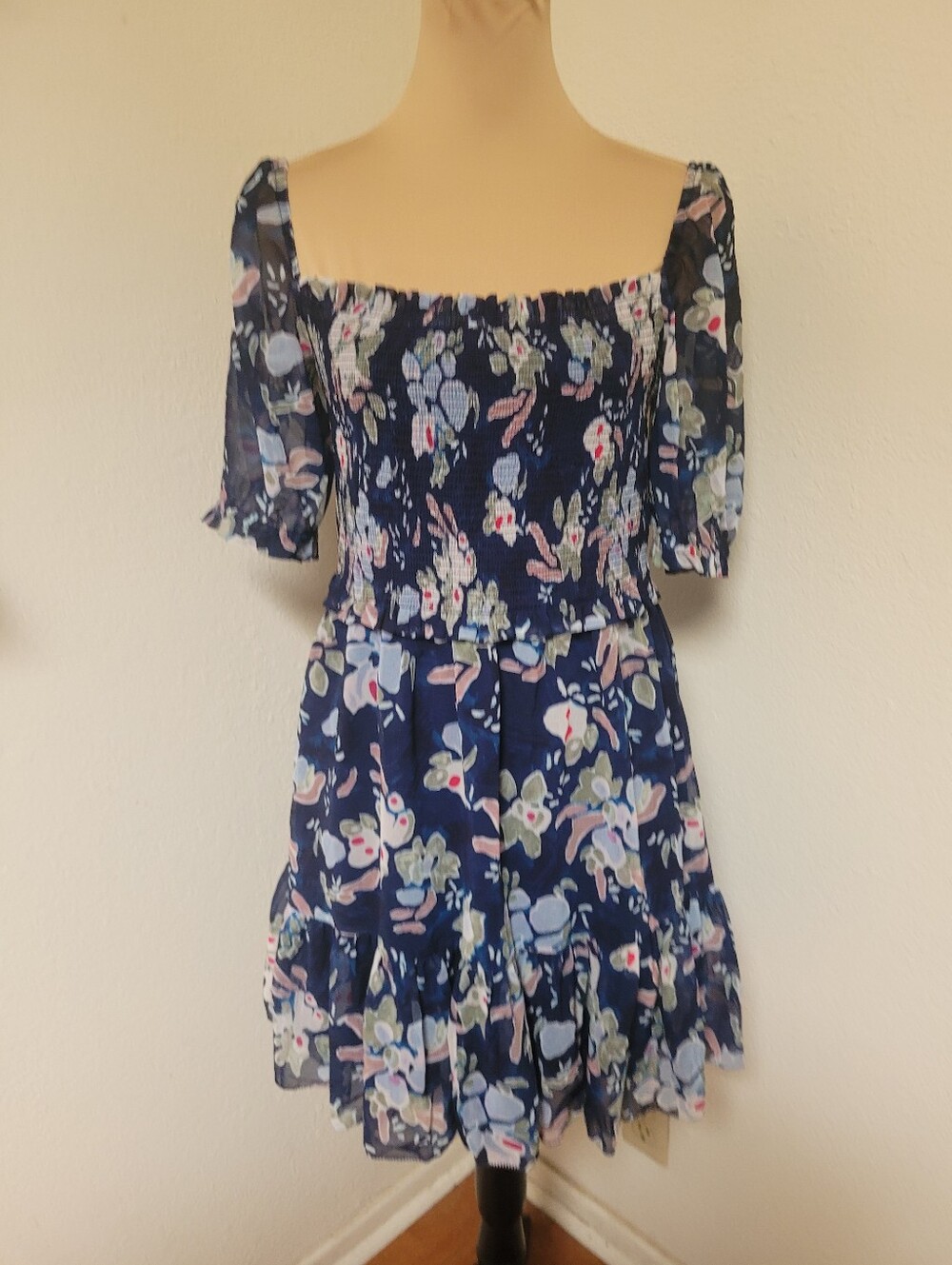 Aritzia Wilfred Laken Smocked Floral Ruffle Mini Dress NWT
